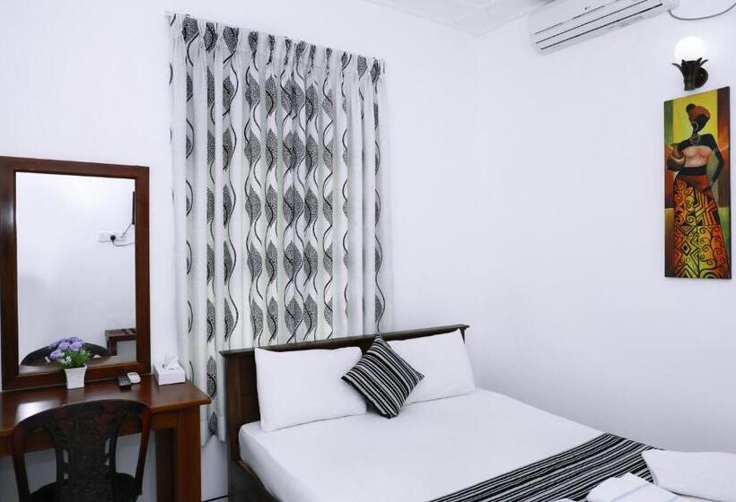 Ostello Bon Voyaage Tourist Inn