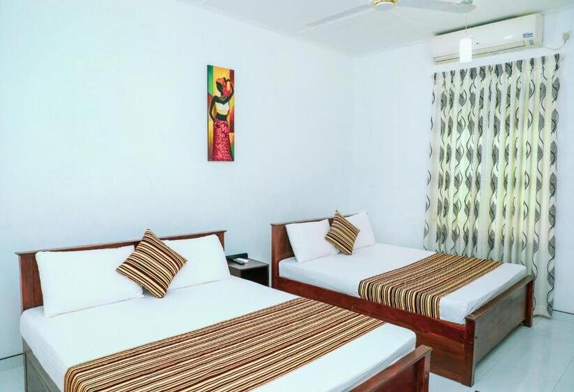 Ostello Bon Voyaage Tourist Inn