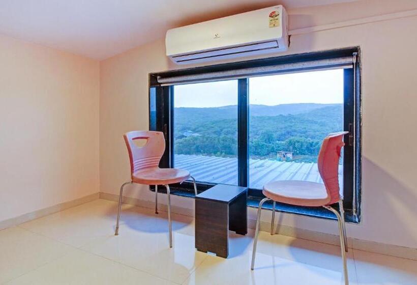 Hotelli Treebo Berry Hill Venna Lake, 3 Km From City Center