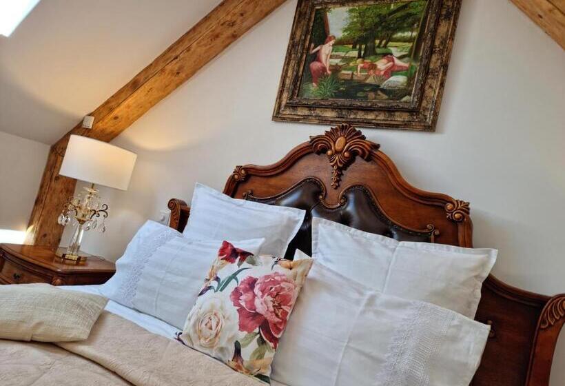 پانسیون Cetatea Medievala