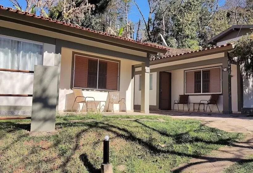 ペンション Chales Vila Da Serra