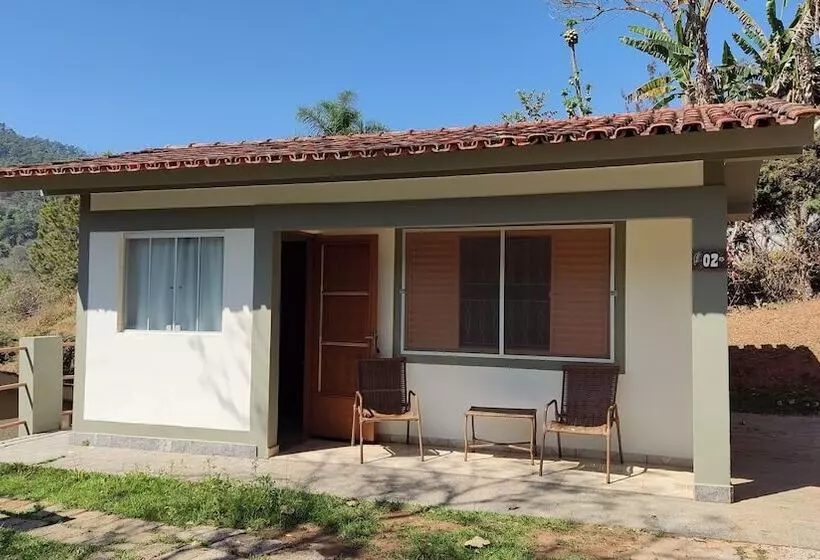 ペンション Chales Vila Da Serra