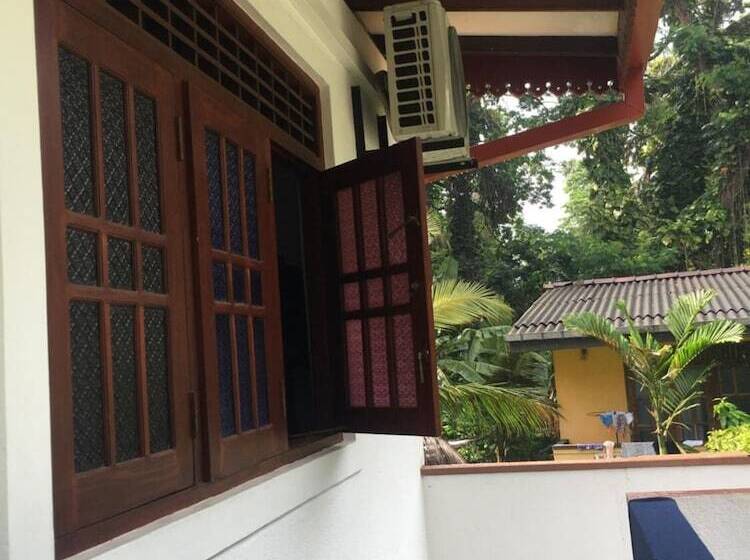 ペンション Jungle Guest House