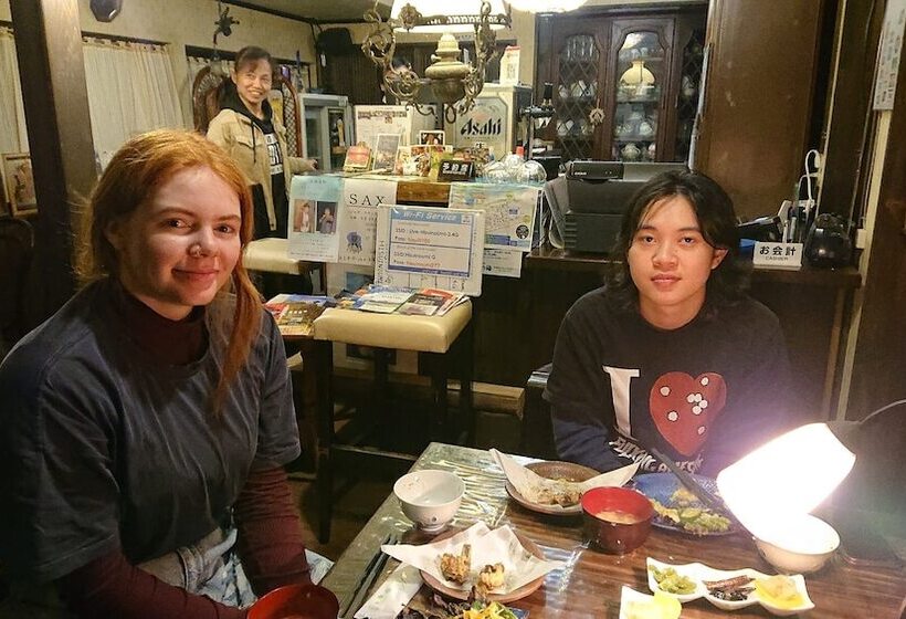 Pensió Live Cafe Hisui No Umi