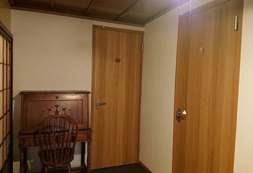 Pensió Live Cafe Hisui No Umi