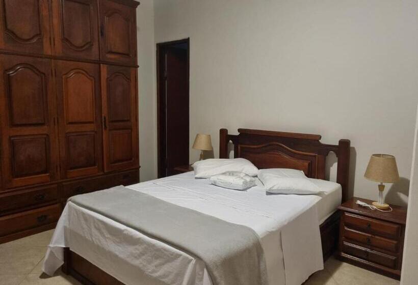 膳宿费 Pousada Caminho Das Candeias