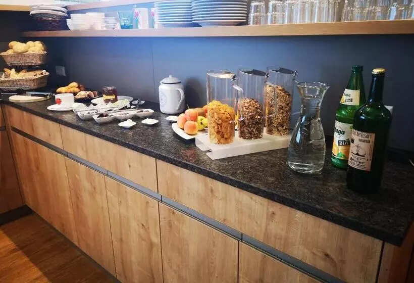 Retkeilymaja Frühstückspension Ochnerbauer