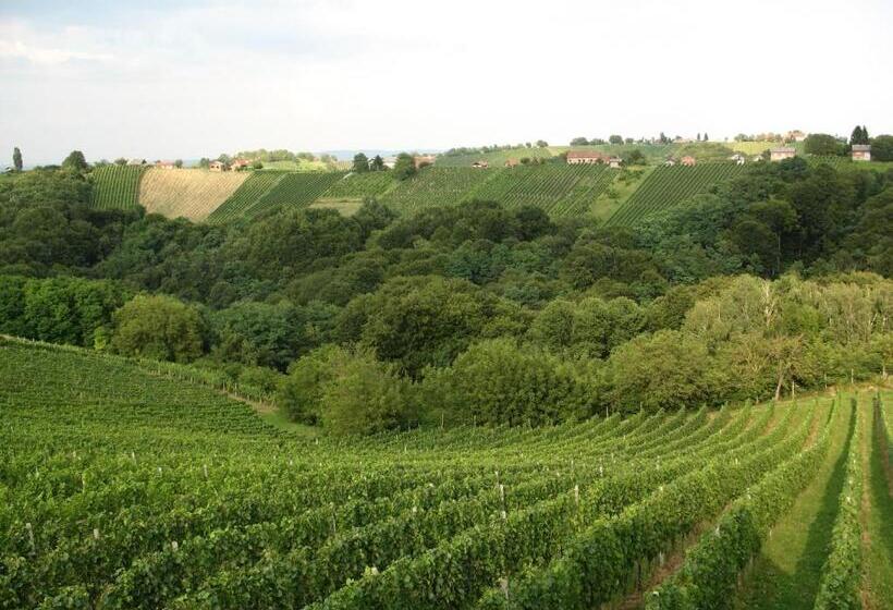 هتل Turistična Kmetija Dervarič