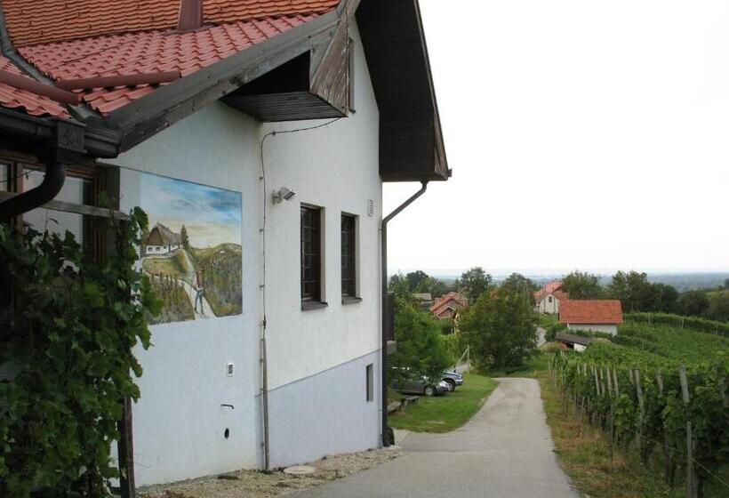 هتل Turistična Kmetija Dervarič