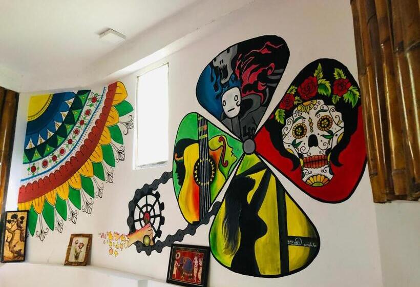 Pensão Little Folly