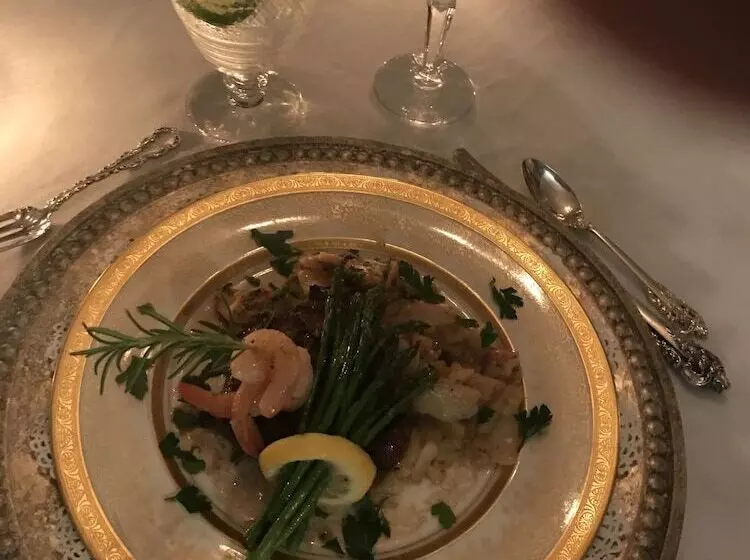 Rosewood Manor House B&b