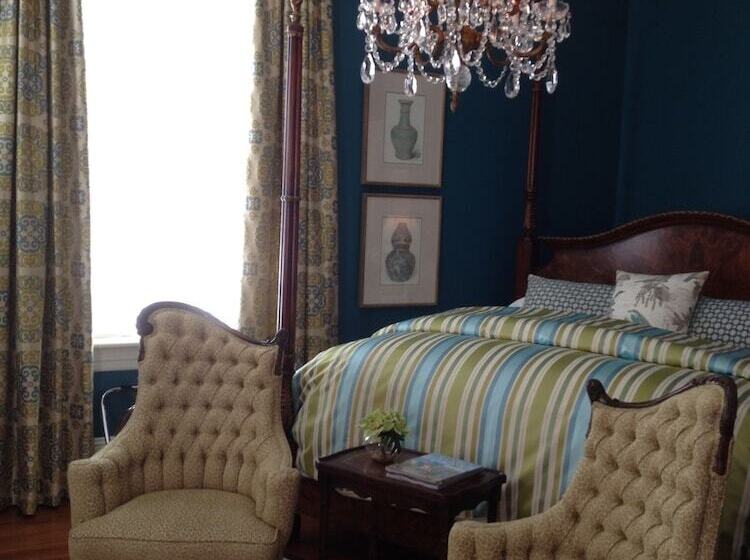 Rosewood Manor House B&b