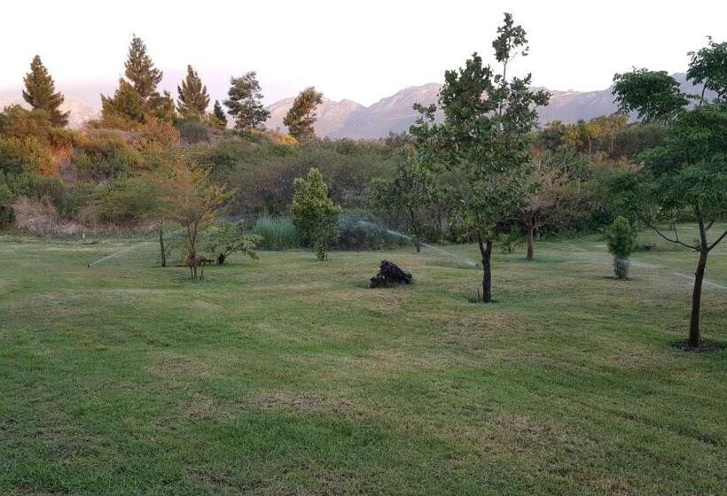 בית מלון כפרי Tuckaway