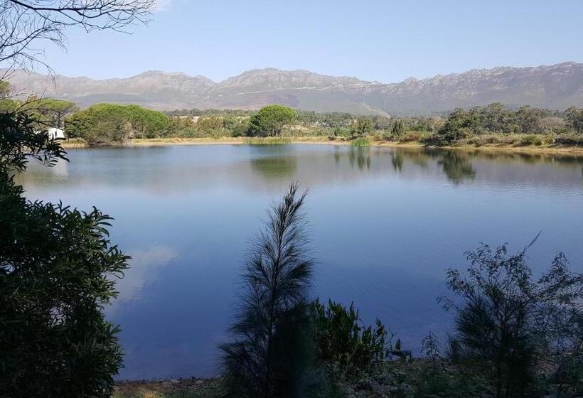 בית מלון כפרי Tuckaway