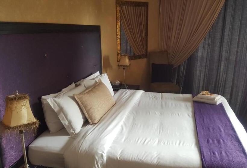 Pension Fa Trez Guest House And Spa