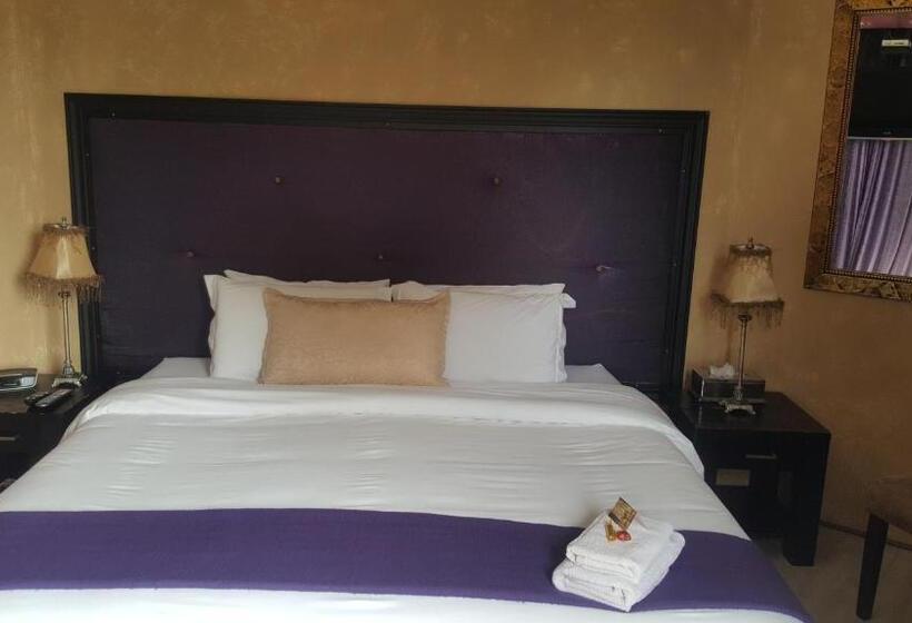 Pension Fa Trez Guest House And Spa