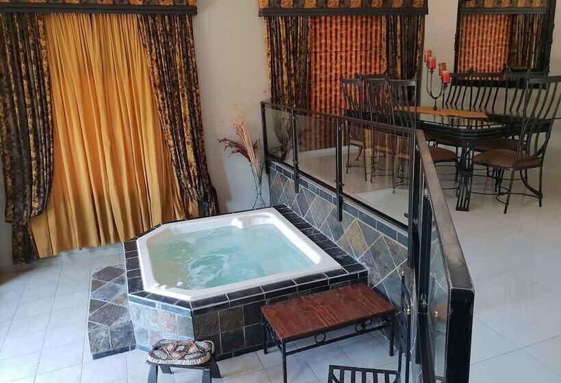 Pension Fa Trez Guest House And Spa