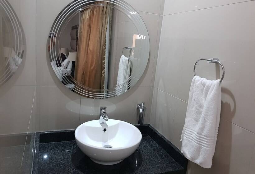 Pension Fa Trez Guest House And Spa