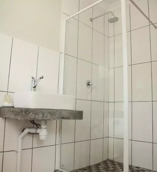 Majatalo Olive Manor Guest House