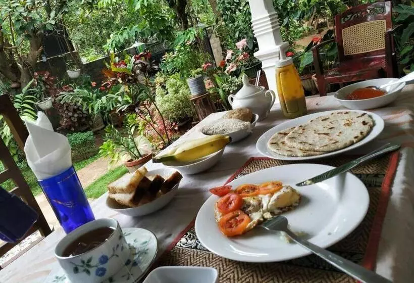 ペンション Priyavimana Resort