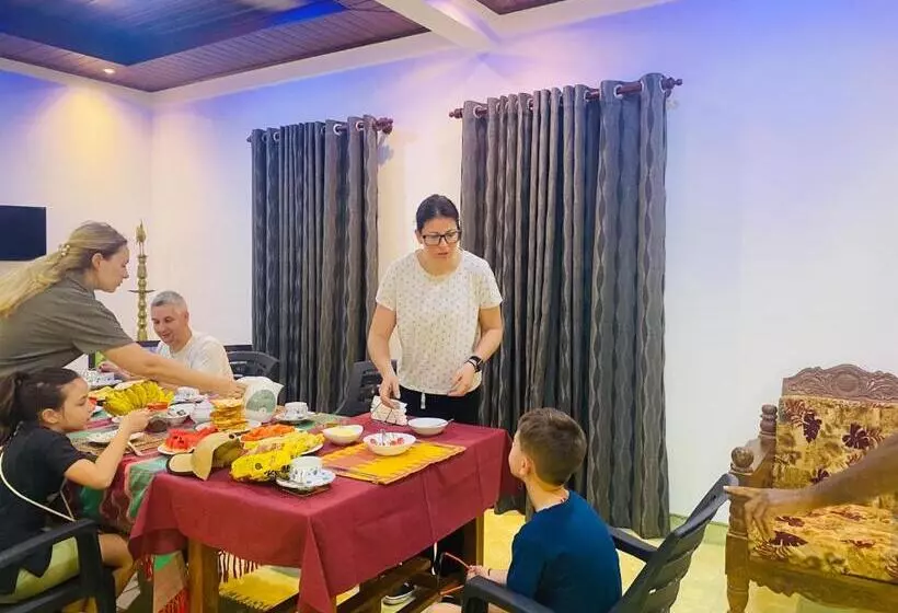 ペンション Priyavimana Resort