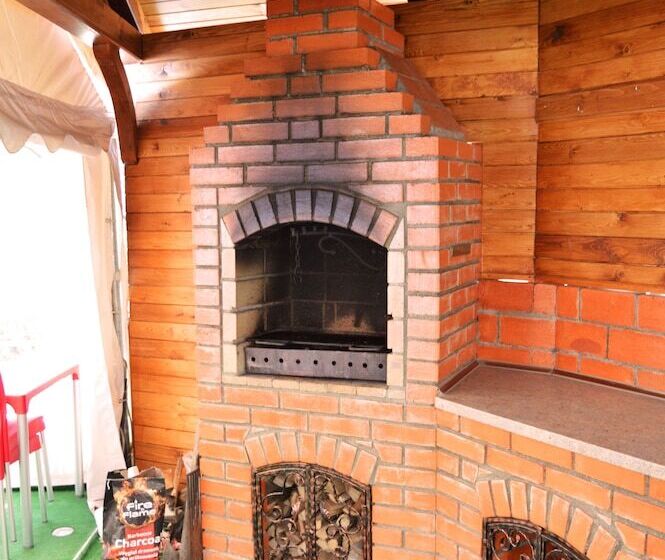 پانسیون Venesis House