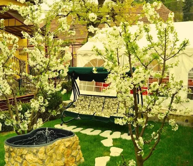 Majatalo Venesis House