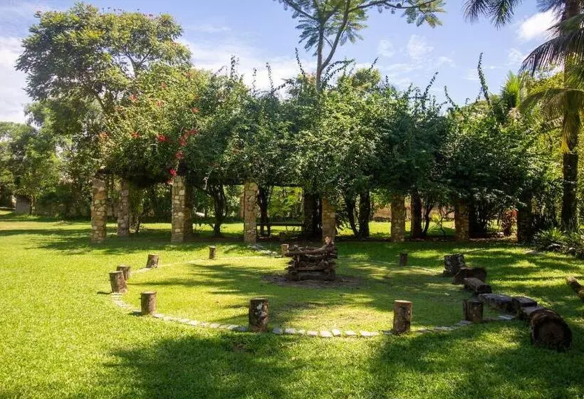 Majatalo Pousada Casa De Pedra