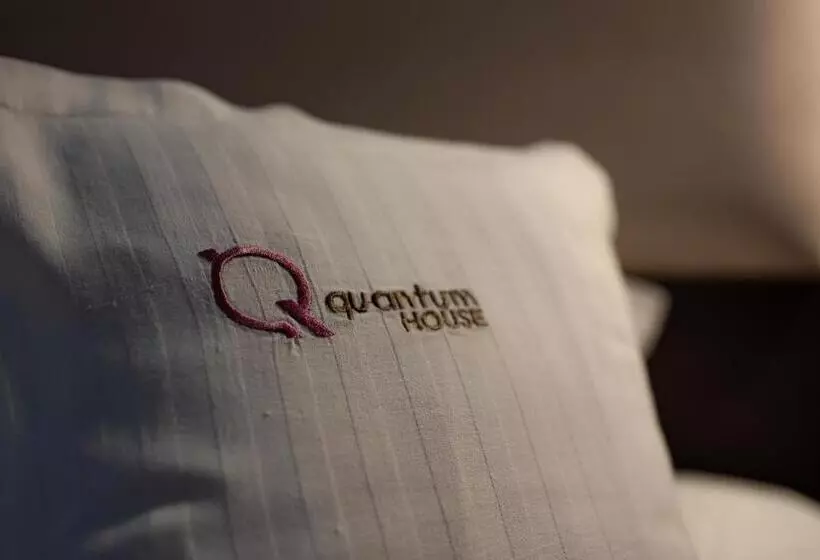 Pensiune Quantum House