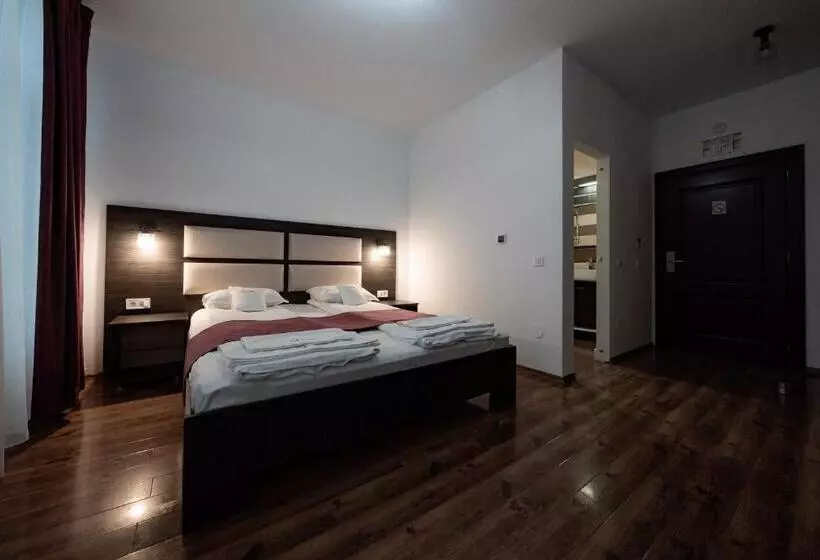 Pensiune Quantum House