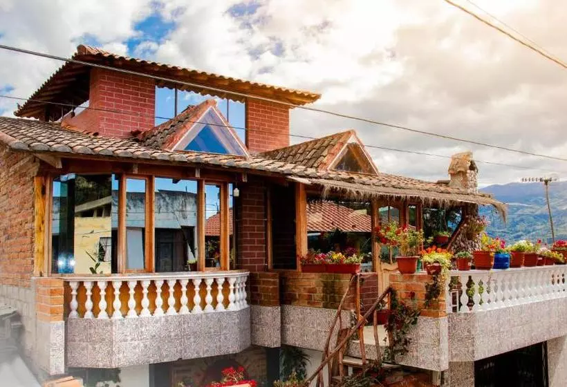 Majatalo Hospedaje Vertientes Del Imbabura