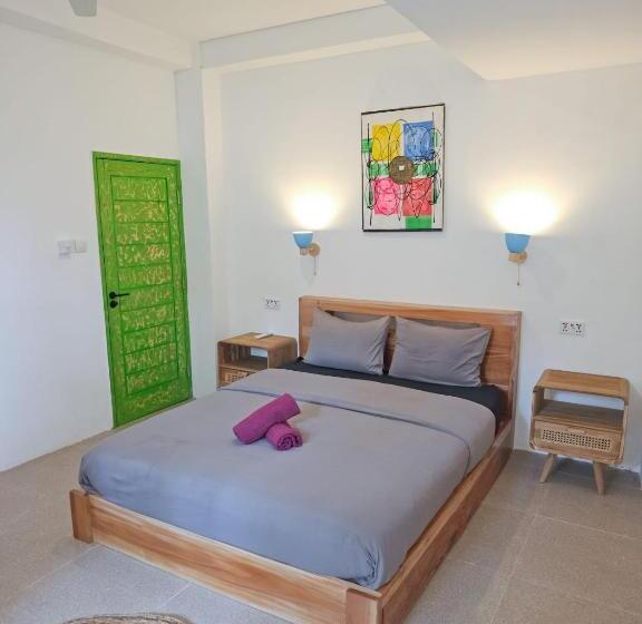 膳宿费 Tipsea Turtle Rooftop Hostel Gili Trawangan