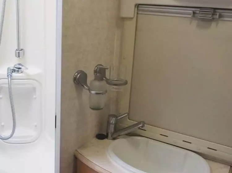 پانسیون Uncle Tom S Cabin At Khaokho