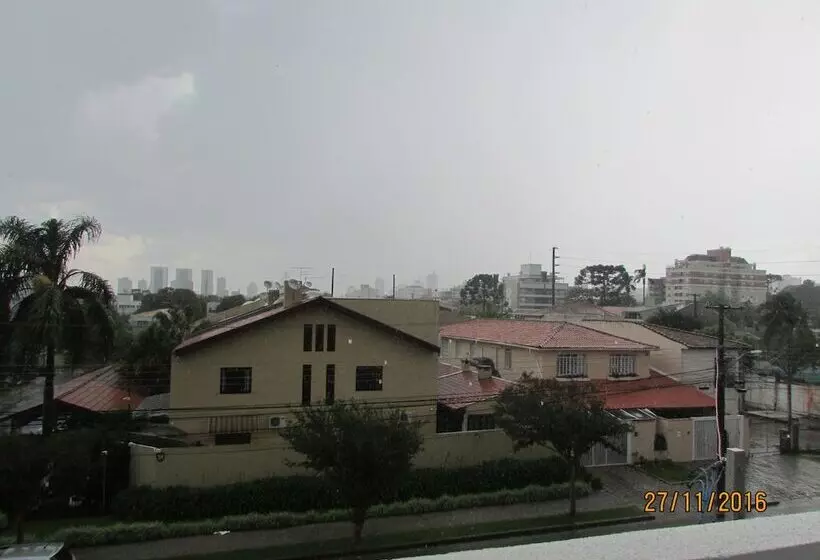 ペンション Villa Tata Suítes Ltda