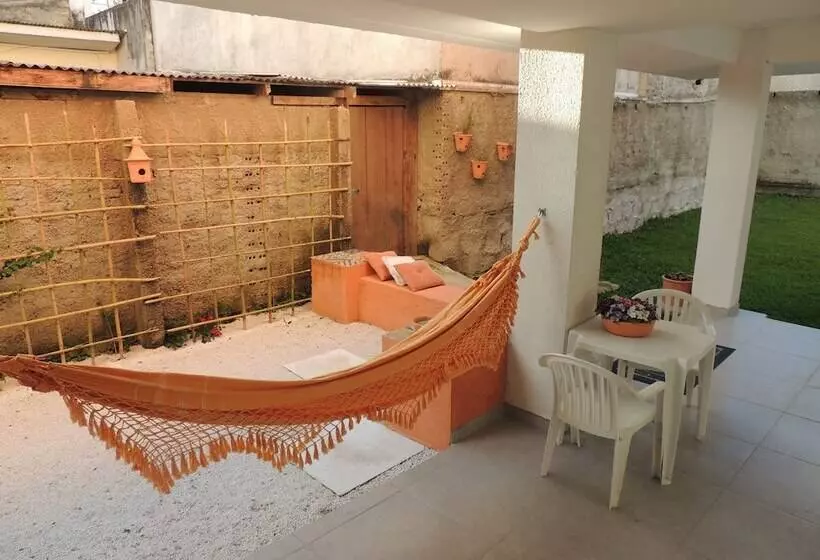 ペンション Villa Tata Suítes Ltda