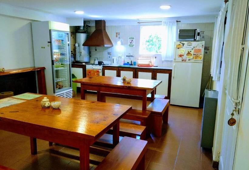 Constantino Hostel By Lo De Guille