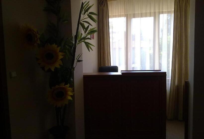 ペンション Guest House Markovi Aheloy