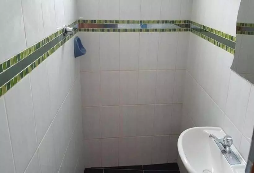 پانسیون Hostal Arcangel