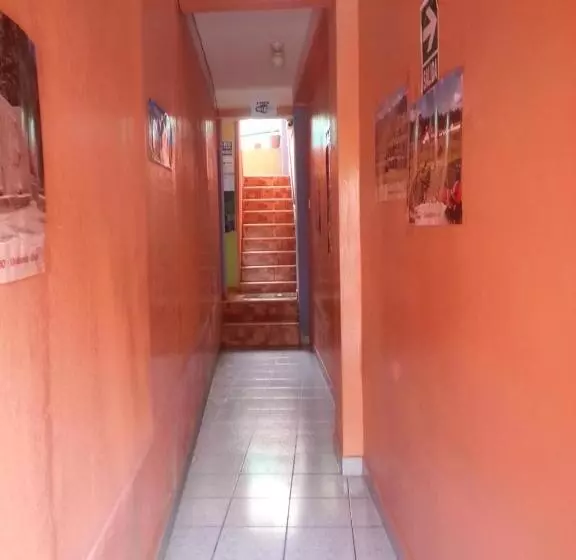 پانسیون Hostal Arcangel