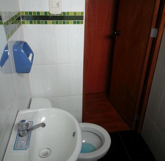 بنسيون Hostal Arcangel