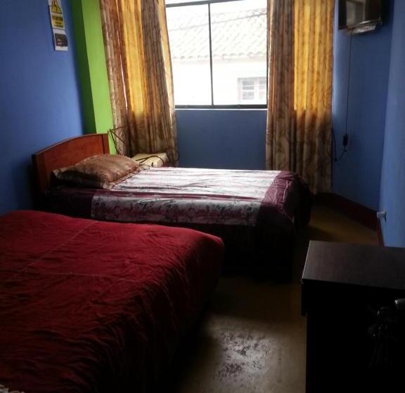 بنسيون Hostal Arcangel