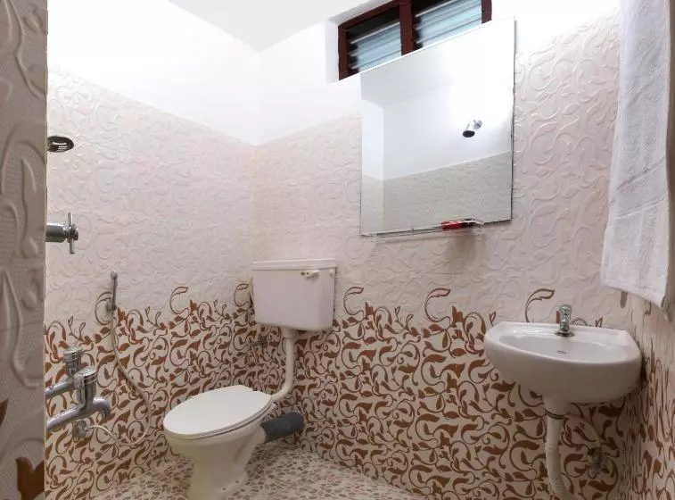 پانسیون Rams Guest House Near Sree Chithra And Rcc