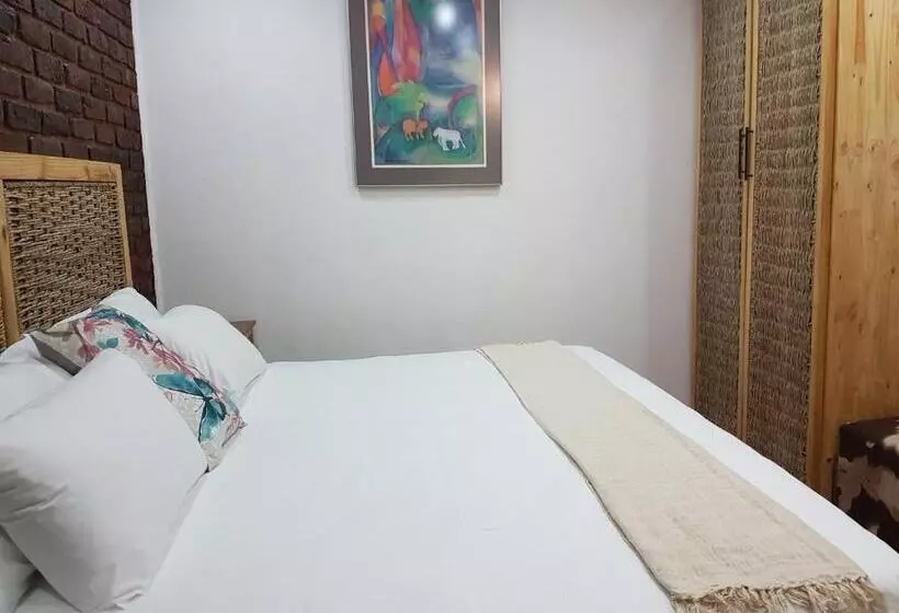 ペンション Aliwal Villa Guest Lodge