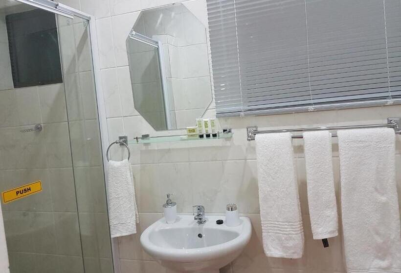 ペンション Aliwal Villa Guest Lodge