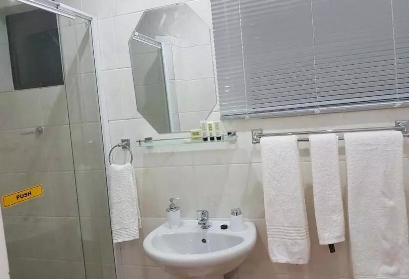 ペンション Aliwal Villa Guest Lodge