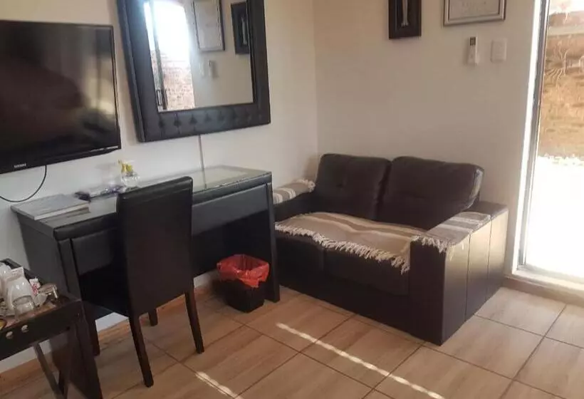 ペンション Aliwal Villa Guest Lodge