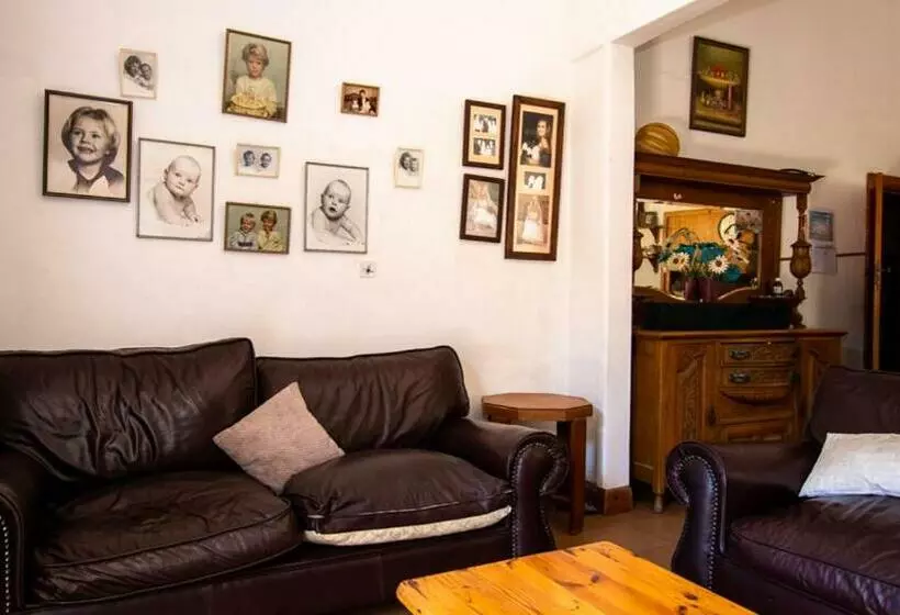 ペンション Ebenezer Guesthouse