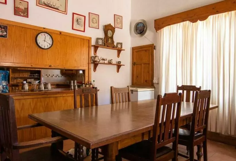 ペンション Ebenezer Guesthouse