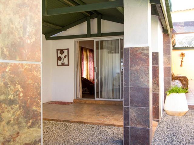 ペンション Ebenezer Guesthouse