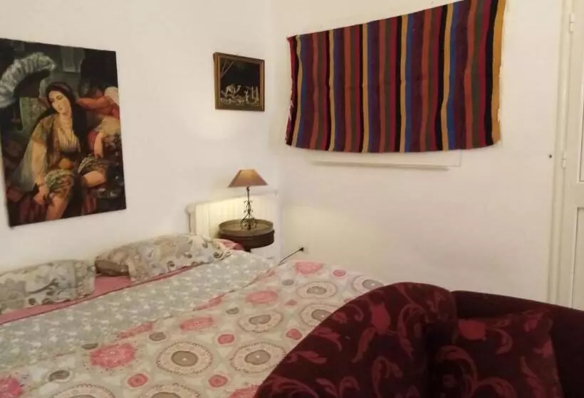 پانسیون The 18, Marsa Guest House